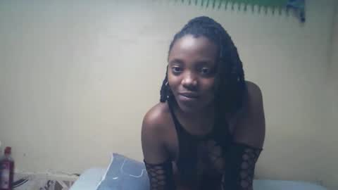 Snapshot of imyour_girl chatting on November 13, 6:56 am Im sonny online show from November 13, 6:56 am