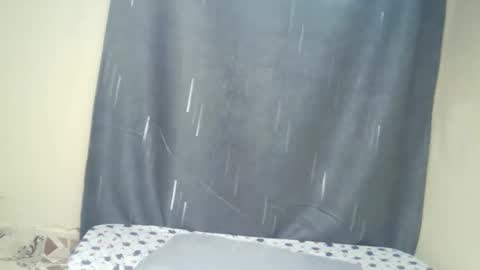 Snapshot of imyour_girl chatting on November 22, 7:29 am Im sonny online show from November 22, 7:29 am