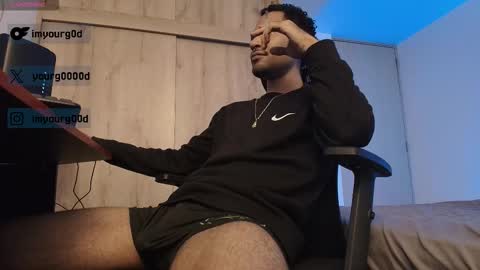 Daniel   thumb up me please its important Im new INDEPENDENT MODEL online show from February 20, 7:43 am