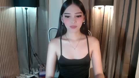 Aki online show from November 3, 1:51 am