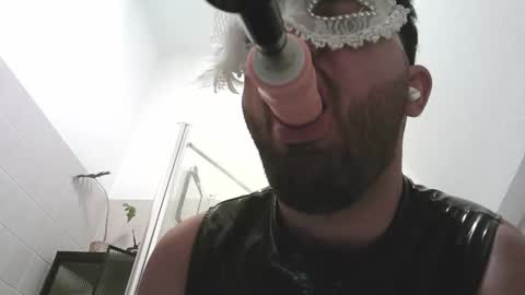 slavemaster online show from October 9, 9:07 am