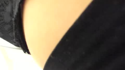 Snapshot of ina__nnaa chatting on September 10, 9:04 pm Ina online show from September 10, 9:04 pm