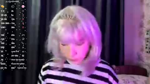 Snapshot of inaguebert chatting on November 9, 7:01 pm Lola online show from November 9, 7:01 pm