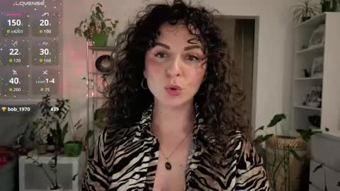 Snapshot of inakush chatting on June 5, 12:50 am Ina Kush online show from June 5, 12:50 am