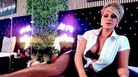 inanna_ishtar1 online show from October 14, 9:43 am