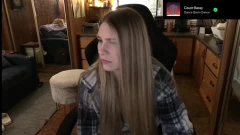 Snapshot of incognitoqueen chatting on December 22, 5:12 am Carter online show from December 22, 5:12 am