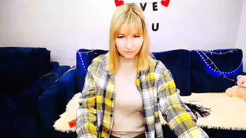 incredible_ariela online show from March 19, 10:30 am