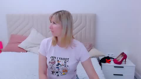 incredible_ariela online show from July 3, 4:13 pm