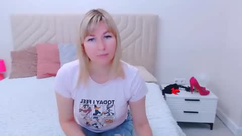 incredible_ariela online show from July 5, 9:38 am