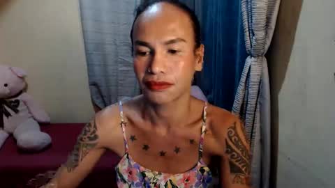 Snapshot of indaypakay_ts chatting on June 8, 11:32 am Pakay online show from June 8, 11:32 am