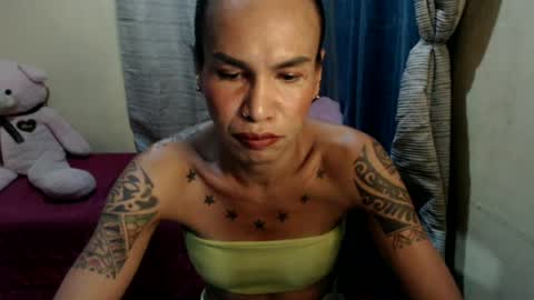 Snapshot of indaypakay_ts chatting on June 18, 9:14 am Pakay online show from June 18, 9:14 am