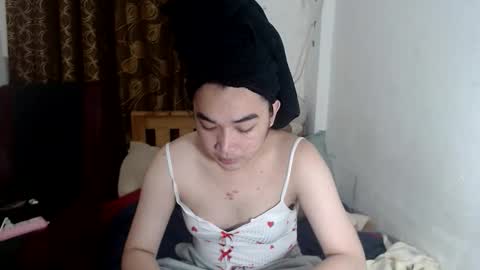 Snapshot of indestructabletrixie chatting on April 19, 11:31 am indestructabletrixie online show from April 19, 11:31 am