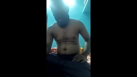 Snapshot of indian_couple45 chatting on May 24, 8:08 am indian_couple45 online show from May 24, 8:08 am