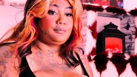 Snapshot of indian_dreamgirl chatting on December 18, 11:24 am Bella Ambrosia online show from December 18, 11:24 am