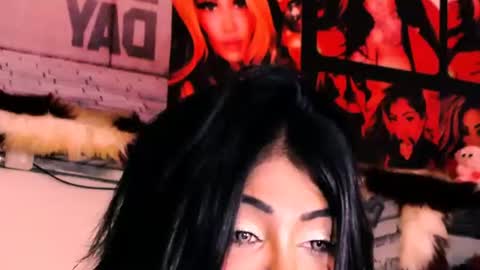 Snapshot of indian_dreamgirl chatting on October 10, 12:59 pm Bella Ambrosia online show from October 10, 12:59 pm