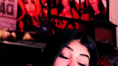 Snapshot of indian_dreamgirl chatting on May 23, 11:14 am Bella Ambrosia online show from May 23, 11:14 am