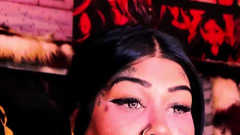 Snapshot of indian_dreamgirl chatting on June 10, 10:25 am Bella Ambrosia online show from June 10, 10:25 am