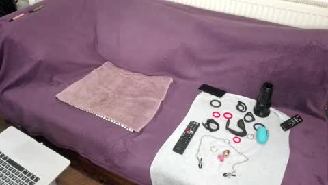 Snapshot of indian_exhibitionist chatting on December 21, 10:17 pm indian_exhibitionist online show from December 21, 10:17 pm