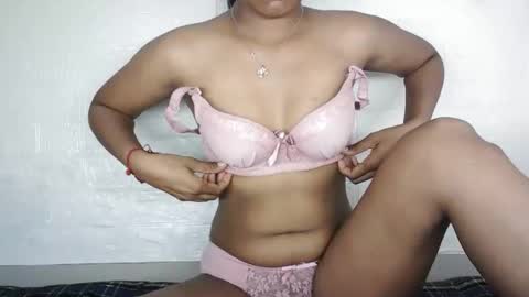 Snapshot of indian_saanvi chatting on May 27, 6:10 am Saanu online show from May 27, 6:10 am
