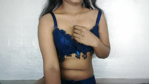 Snapshot of indian_saanvi chatting on June 17, 4:04 am Saanu online show from June 17, 4:04 am