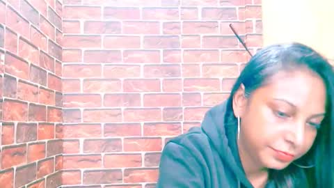 indian_spice_girl online show from May 8, 7:46 am