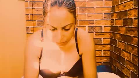 indian_spice_girl online show from June 5, 7:36 am