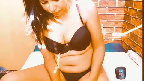indian_spice_girl online show from June 11, 7:17 am