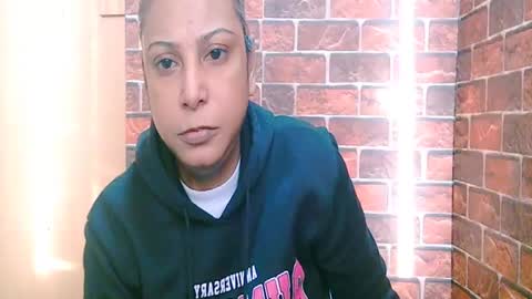 indian_spice_girl online show from July 21, 6:05 am