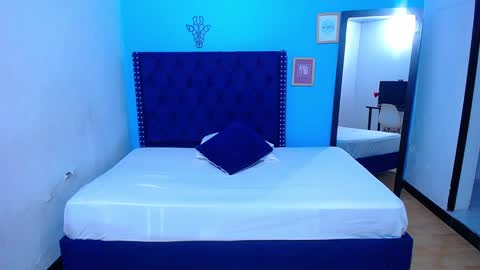 Snapshot of indian_whore18 chatting on December 30, 9:19 pm indian_whore18 online show from December 30, 9:19 pm