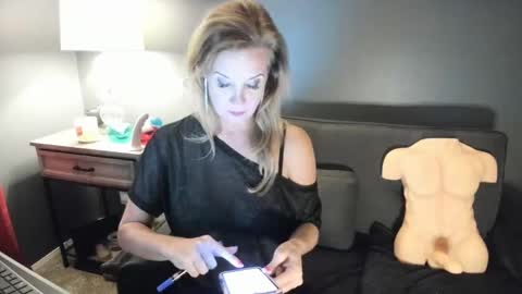 IndianaCooper - Showtimes - Mon-Fri 12pm and 930PM CST SatSun 930pm CST online show from February 11, 4:22 am