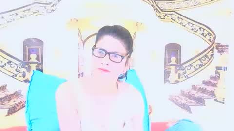 Snapshot of indianallure chatting on March 26, 5:35 am Femiez online show from March 26, 5:35 am