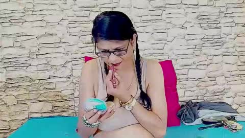 Snapshot of indianallure chatting on April 30, 7:04 am Femiez online show from April 30, 7:04 am
