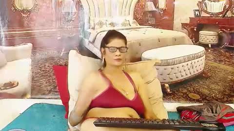Snapshot of indianallure chatting on May 12, 7:49 am Femiez online show from May 12, 7:49 am