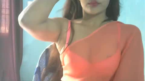 Snapshot of indiananu23 chatting on December 19, 5:51 am indiananu23 online show from December 19, 5:51 am