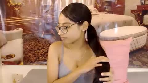 Snapshot of indianbootylicious1 chatting on May 27, 5:37 am nala online show from May 27, 5:37 am