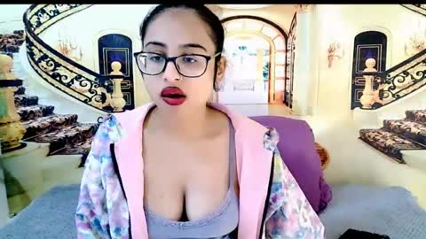 Snapshot of indianbootylicious1 chatting on June 24, 6:01 am nala online show from June 24, 6:01 am