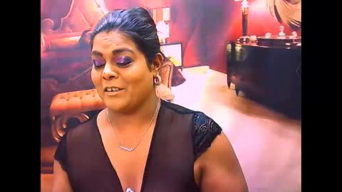 Snapshot of indiancherrypie chatting on May 19, 6:36 pm indiancherrypie online show from May 19, 6:36 pm