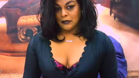 Snapshot of indiancherrypie chatting on July 6, 7:05 pm indiancherrypie online show from July 6, 7:05 pm