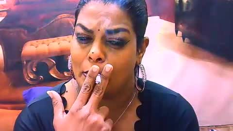 Snapshot of indiancherrypie chatting on July 16, 9:37 am indiancherrypie online show from July 16, 9:37 am