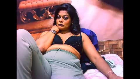 Snapshot of indiancherrypie chatting on August 1, 12:26 pm indiancherrypie online show from August 1, 12:26 pm