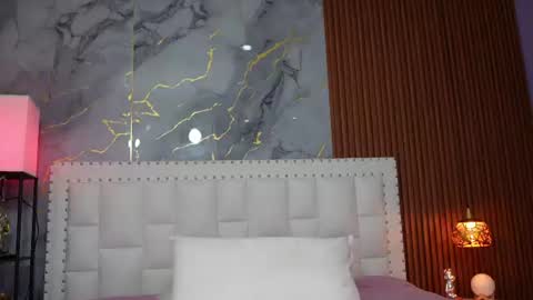 Snapshot of indiancutiie chatting on July 20, 7:49 pm LITTLE AINHOA online show from July 20, 7:49 pm