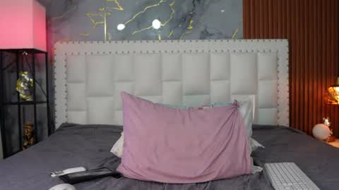 Snapshot of indiancutiie chatting on July 31, 8:08 pm LITTLE AINHOA online show from July 31, 8:08 pm