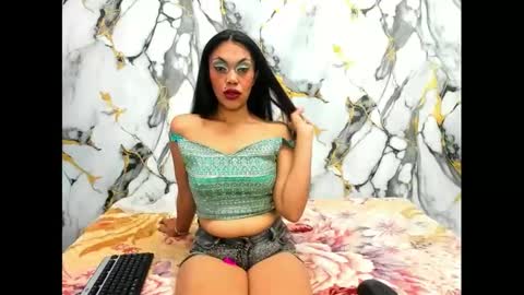 Lia online show from September 24, 7:33 am