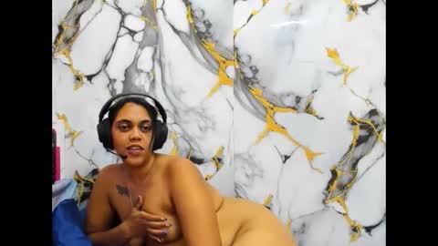 Snapshot of indiandesire4u69 chatting on June 10, 12:15 pm Lia online show from June 10, 12:15 pm