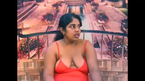 Snapshot of indiandiva27 chatting on March 14, 7:47 am indiandiva27 online show from March 14, 7:47 am