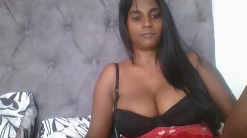 priya online show from January 13, 10:03 am