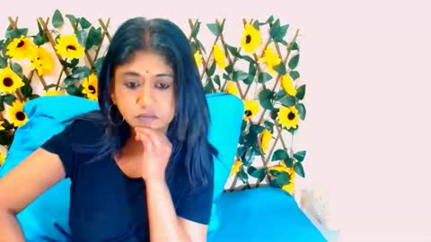 Snapshot of indianpleasurez1 chatting on December 4, 5:10 pm Mika online show from December 4, 5:10 pm