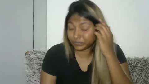 indianqtpie6 online show from October 13, 6:19 pm