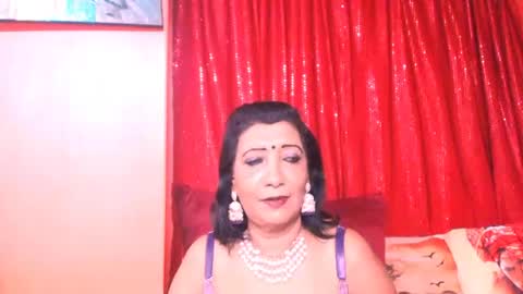 Snapshot of indiansarika65 chatting on June 17, 4:08 pm indiansarika65 online show from June 17, 4:08 pm