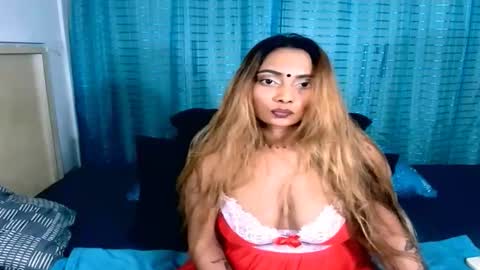 Snapshot of indiansecretlove20 chatting on April 21, 7:39 pm goddess online show from April 21, 7:39 pm